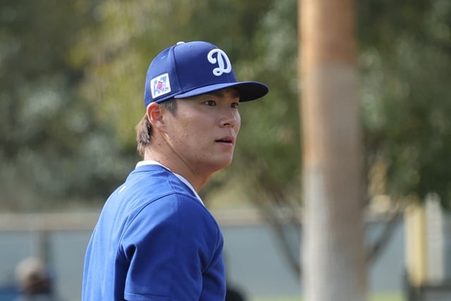 "The parts are good, but they don't connect." The 178cm Japanese Yamamoto threw at 159km/h... Why can't larger Korean pitchers convert their power into velocity? [How to create a 160km/h pitcher (Part 2)]
