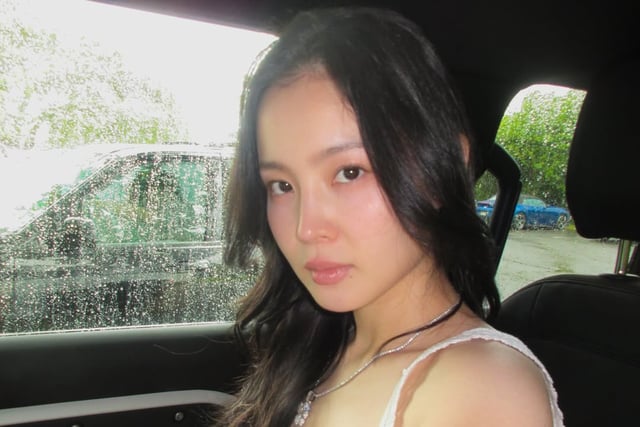 Lee Hi, quien estuvo saliendo con D.O. (de la banda A.C.E), de 6 años mayor que ella, ahora luce una belleza pura y refinada aún más desarrollada [Star Issue]