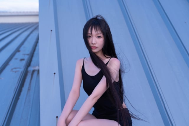 From Yoo Ji-ae's wedding song to a Lovelyz comeback spoiler... Ryu Soo-jung, at 12 years in the industry, opens her second chapter [★FULL Interview]
