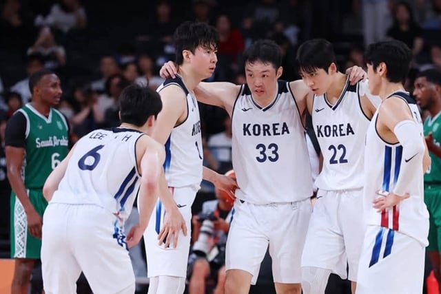 'With' a boost for Korean basketball? Japan, having defeated China, advances to the Asian Games final for the first time in 64 years! Even aiming for their first-ever gold medal, they emerge as a formidable dark horse.