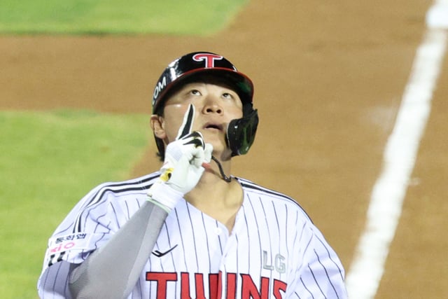 'Smelled the Scent of Autumn': LG Twins Surge to Six-Game Winning Streak with Lee Jae-won's 180 km/h Bullet Home Run and Lim Chan-kyu's Seven-Inning, One-Run Gem... Hanwha Eagles Plunged into Six-Game Losing Skid [Jamsil On-Site Review]
