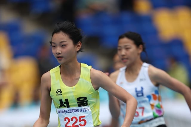 また。また。また。また。また。また。 韓国新！14歳の女子中学生がお姉さんたちをすべて追い抜いた··· ワン・ソユン 11秒76、今年だけで6つ目の新記録