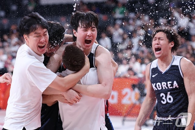 これじゃあ日本を応援できない日本のファンも首を振った「バスのノーショー」··· 韓国ではむしろプラス「トレーニングの代わりに散歩して、緊張がほぐれた" [愛知名古屋AG]