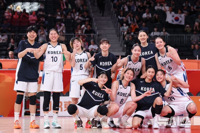 All 12 players who stepped onto the court scored! Women's basketball, a 42-point victory over Indonesia... A remarkable '14th consecutive' quarterfinal berth as they aim for "V5" [Aichi Nagoya AG]