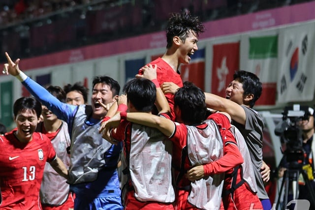 "Korea was too strong," Vietnam experts acknowledge overwhelming power gap... "Four-goal difference shows class disparity; conceding goals was just a matter of time"