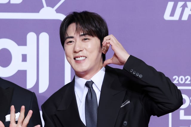 Lee Chang-seop, 10,000 Comments Full of Insults... Only Kim Won-hoon Gained Favor: "Picking Up and Taking Out Trash Are Separate Issues" [Star Issue]