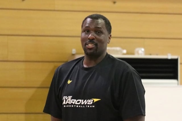 日々騒然! 40代の帰化選手、性的暴行で緊急逮捕「胸を触り、下着まで盗んだ。本人は容疑を全面的に否認」