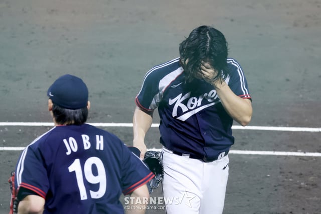 When will we stop clinging to the "military medal"? Exemption from military service for just one Asian Games... It is time to introduce a "military service point system" based on combined results in the Olympics, WBC, and Premier 12 [Lee Jong-seong's Sports Culture & Industry]