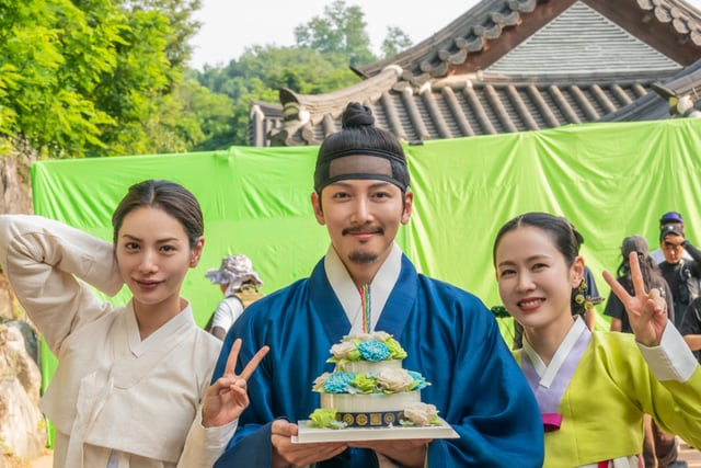Son Ye-jin, Ji Chang-wook y Nana, gran interés por «Scandal»… Tercer puesto a nivel global en Netflix