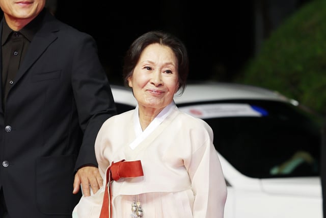 【官方】金惠子，因搀扶和咳嗽引发健康异常传闻……身边人士：“只是普通感冒”