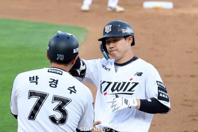 'New History with 203 Hits': Choi Won-jun Surpasses Both Seo Geon-chang and Reyes! KBO Single-Season Record for Most Hits [Suwon On-Site]