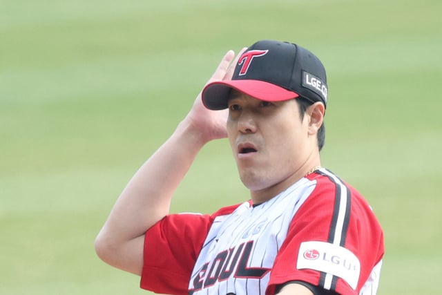 ‘PS Out’ — Record-Setting Holds: The “Selfless” Lefty’s Sincere Message to LG Fans: “I’m Sorry and Upset That I Couldn’t Be With You Until the End”