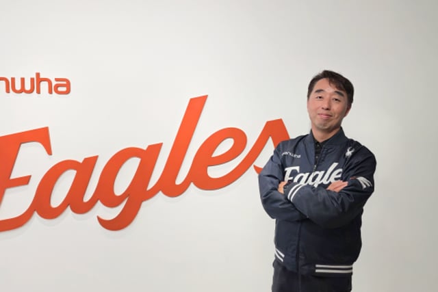 «De un puesto a otro, de una posición a otra»: el caos de los Eagles, y el nuevo gerente general de Hanwha responde: «Es una situación que requiere orden»... Lo señaló como la tarea urgente de este invierno