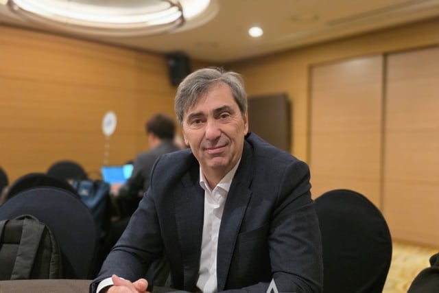 ミドルブロッカーもレシーブしなければならない世界的名将が強調した強豪チームの条件、現代キャピタルはどう変わっているのか