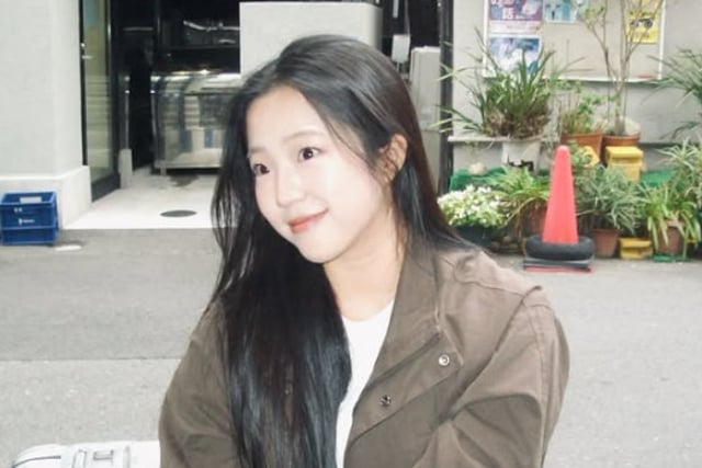 "A shocking bottomless look and a let-down bun..." Shin Yu-bin stirs Japan: "She's become a completely different person, with model-like poise" — admiration for her unexpectedly mature charm