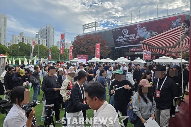 "It really feels like being with the real Cilic" — Fans of the US Open Champion Moved by Fan Service... A Special Encounter with 150 People [Seoul Open On-Site]