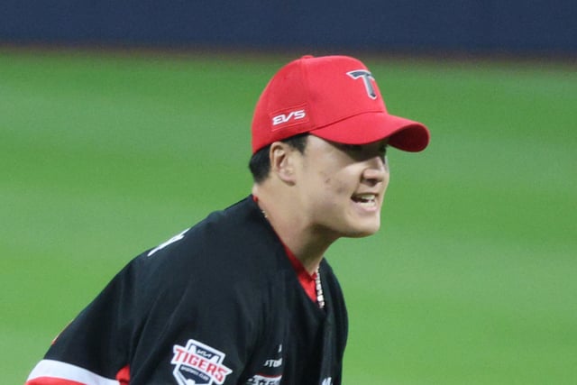 今年は本当に申し訳なかった、私が大事だ頭を下げていた150SV投手、危機の瞬間に守り抜いた約束 [PO]