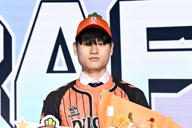 No surprises! "Top prospect" Yoon Kyung selected first overall, Hyundai Capital's 2% odds turn into a dramatic second pick... Men's volleyball draft sets all-time low selection rate [KOVO Rookie Draft]