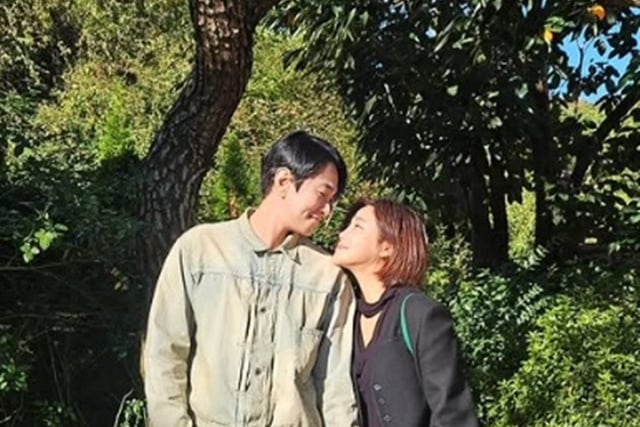 Solbi, disappointed by Lee Kyu-han's proposal? "It was happy, but… I'm looking forward to Christmas"