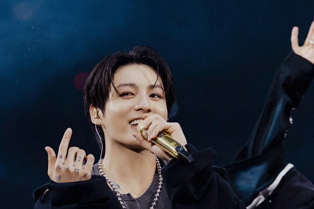 Jung Kook de BTS alcanza 7 canciones con más de 400 millones de reproducciones acumuladas en Spotify.. "Récord más alto" entre solistas del K-pop