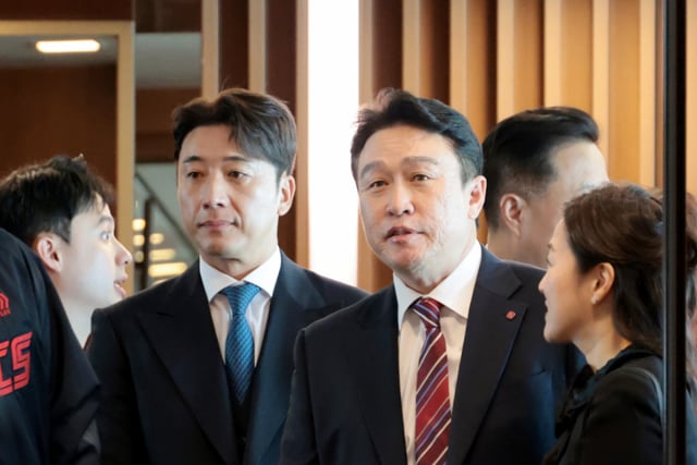 ロッテの指揮棒を握ったイ・ドンウクの就任演説「データは確信→守備は勝利、ひとつになるワンチームを築く」"