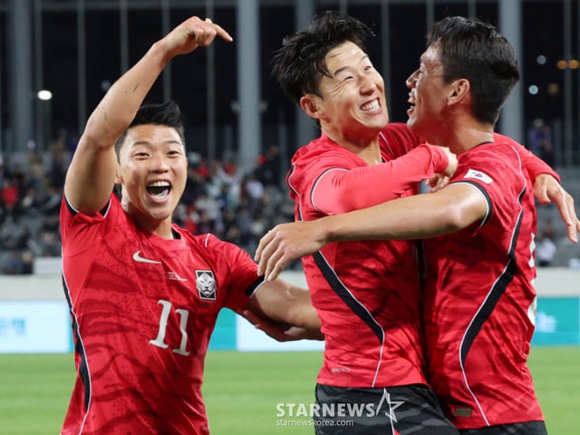 '손흥민 韓 축구 최다골 새 역사' 한국, 우즈베키스탄에 2-0 완승... 오세훈 쐐기골 [용인 현장리뷰]