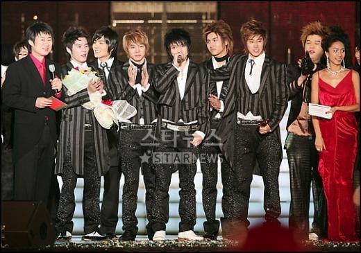 대상을 수상한 동방신기 ⓒ<박성기 기자 musictok@>