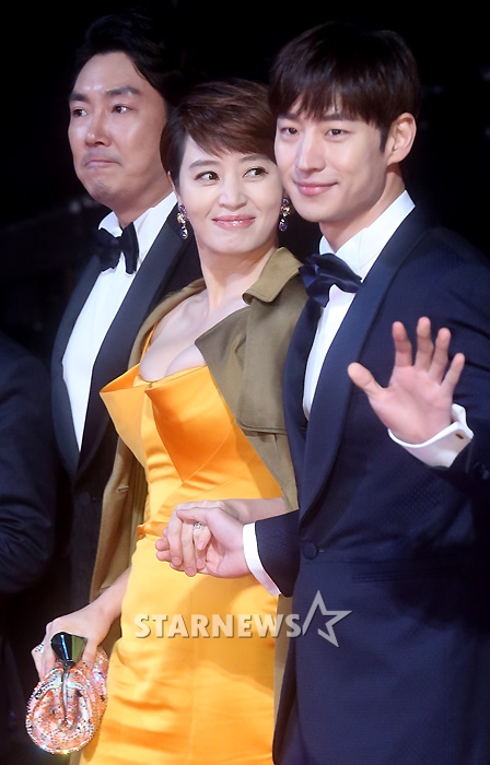 조진웅, 김혜수, 이제훈(사진 왼쪽부터)/사진=홍봉진 기자