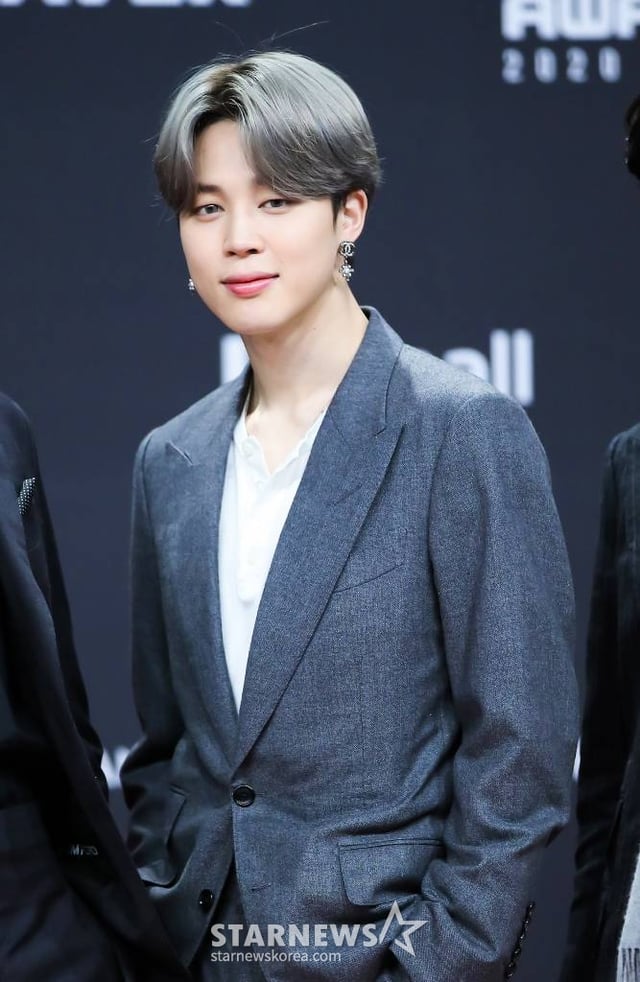 그룹 방탄소년단 지민이 6일 오후 온라인 생중계로 진행된 2020 MAMA(엠넷 아시안 뮤직 어워즈)에 참석해 포즈를 취하고 있다. /사진제공=CJENM /사진=이동훈 기자 photoguy@