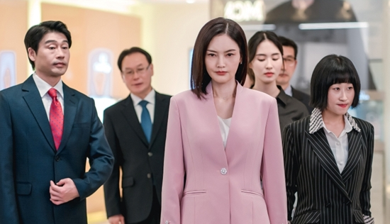 /사진=앤피오엔터테인먼트, 바이포엠스튜디오, SLL