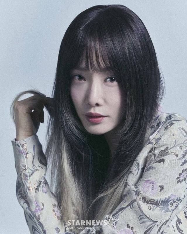 넷플릭스 오리지널 드라마 '더 글로리'의 배우 김히어라가 14일 오후 진행된 인터뷰를 위해 포즈를 취하고 있다. /사진제공=넷플릭스 2023.03.14 /사진=이동훈 기자 photoguy@