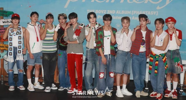 그룹 더보이즈(THE BOYZ)가 7일 오후 서울 영등포 CGV에서 진행된 두번째 정규앨범 '판타지'(PHANTASY) 파트1 '8월의 크리스마스'(Christmas In August) 발매 기자간담회에서 포즈를 취하고 있다. 두번째 정규 앨범 '판타지' 파트1 '크리스마스 인 어거스트'는 8월의 크리스마스라는 말의 뜻처럼 현실에는 있는 수 없는, 마치 꿈처럼 기적같은 상상의 순간들과 감정을 크리스마스 선물처럼 담아낸 앨범이다. /2023.08.07 /사진=이동훈