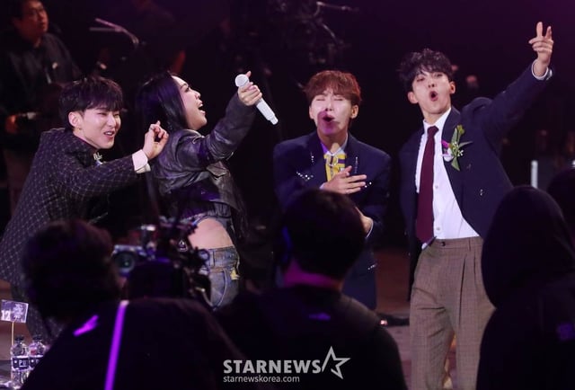 래퍼 이영지가 14일 필리핀 아레나에서 열린 '2023 아시아 아티스트 어워즈 인 필리핀'(2023 Asia Artist Awards IN THE PHILIPPINES, 이하 '2023 AAA')에서 멋진 무대를 선보이고 있다. '2023 AAA'는 스타뉴스가 주최하고 Asia Artist Awards 조직위원회, TONZ 엔터테인먼트, PULP Live World가 공동 주관한다. 그룹 아이브(IVE) 장원영, 가수 강다니엘, 그룹 제로베이스원 성한빈이 MC를 맡았다. 2023.12.14 /사진=김창현