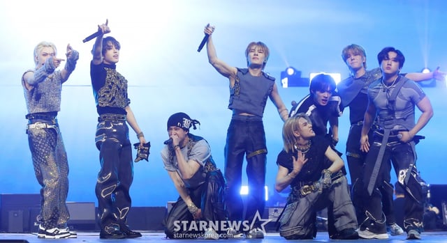 그룹 스트레이키즈가 14일 필리핀 아레나에서 열린 '2023 아시아 아티스트 어워즈 인 필리핀'(2023 Asia Artist Awards IN THE PHILIPPINES, 이하 '2023 AAA')에서 멋진 무대를 선보이고 있다. /사진=김창현