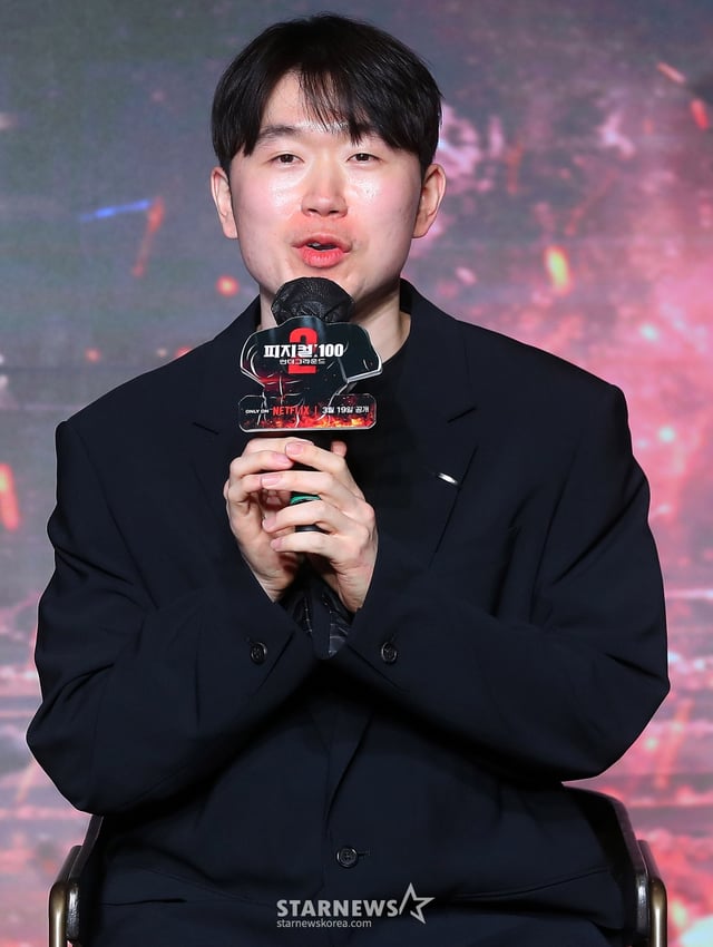 장호기 PD가 14일 오전 서울 마포구 호텔 나루 서울 엠갤러리에서 진행된 넷플릭스 오리지널 예능 '피지컬: 100 시즌2-언더그라운드' 제작발표회에 참석해 인사말을 하고 있다.  '피지컬: 100'은 가장 완벽한 피지컬을 가진 최고의 '몸'을 찾기 위해, 최강 피지컬이라 자부하는 100인이 벌이는 극강의 서바이벌 게임 예능이다. 오는 19일 공개. 2024.03.14 /사진=김창현