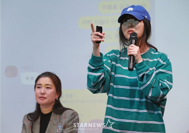 하이브와 대립하고 있는 민희진 어도어 대표가 25일 오후 서울 강남구 한국컨퍼런스센터 대강당에서 진행된 긴급 기자회견에서 질문에 답하고 있다. /2024.04.25 /사진=이동훈