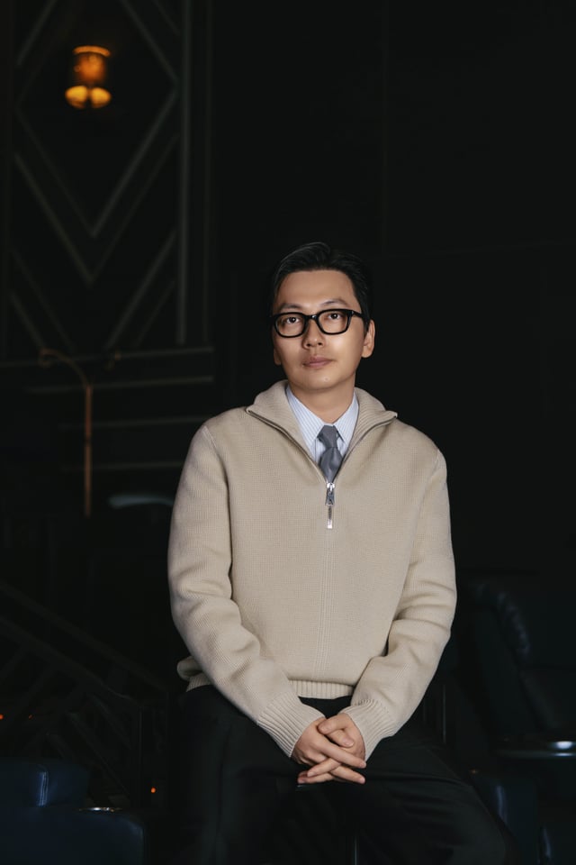 영화 '범죄도시4'의 배우 이동휘가 22일 진행된 인터뷰를 위해 포즈를 취하고 있다. /사진제공=에이비오엔터테인먼트 2024.04.22 /사진=이동훈