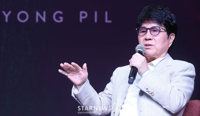 가수 조용필이 22일 오후 서울 용산구 블루스퀘어에서 진행된 정규 20집 '20' 발매기념 기자간담회에 참석해 인사말을 하고 있다. '20'은 조용필의 음악 세계에서 중요한 이정표가 될 앨범으로, 타이틀곡 '그래도 돼'를 비롯해 '찰나', 'Timing(타이밍)', '세렝게티처럼', '왜', 'Feeling Of You(필링 오브 유)', '라' 등 총 7곡이 수록됐다 /사진=김창현 chmt@