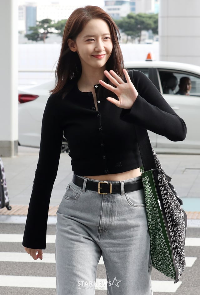 소녀시대(SNSD) 윤아(YOONA)가 싱가포르에서 열리는  패션브랜드 일정을 위해 27일 오후 인천국제공항을 통해 출국하고 있다. 2023.09.27 /사진=임성균