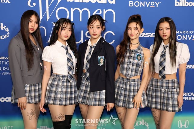 (잉글우드 로이터=뉴스1) 정지윤 기자 = 미국 캘리포니아 잉글우드에서 열린 빌보드 우먼 인 뮤직 어워드에 뉴진스가 참석해 포즈를 취하고 있다. 2024.03.06 ⓒ 로이터=뉴스1 Copyright (C) 뉴스1. All rights reserved. 무단 전재 및 재배포, AI학습 이용 금지. /사진=(잉글우드 로이터=뉴스1) 정지윤 기자