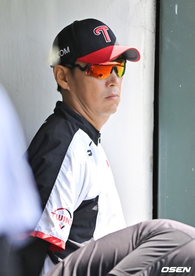LG 김정준 수석코치.