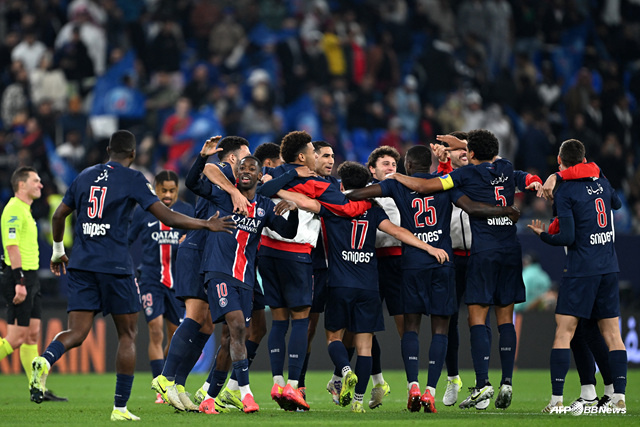 기뻐하는 PSG 선수들. /AFPBBNews=뉴스1