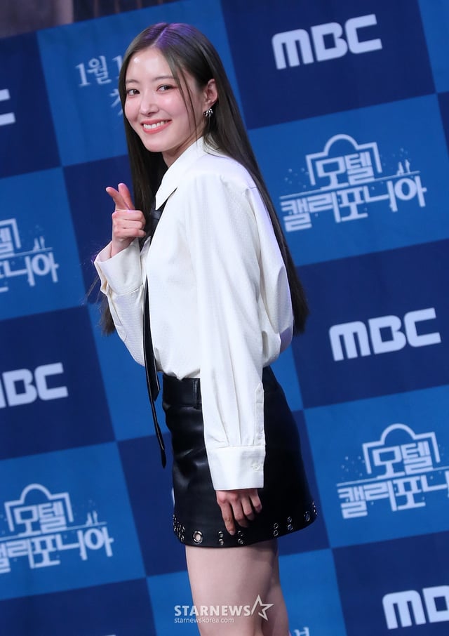 배우 이세영이 9일 오후 서울 마포구 상암동 MBC사옥에서 진행된 금토드라마 '모텔 캘리포니아' 제작발표회에 참석해 포즈를 취하고 있다.  '모텔 캘리포니아'는 시골의 모텔에서 태어나 모텔에서 자란 지강희(이세영 분)가 12년 전 도망친 고향에서 첫사랑 천연수(나인우 분)과 재회하며 겪는 우여곡절 첫사랑 리모델링 로맨스. 2019년 심윤서 작가의 인기 소설 '홈, 비터 홈'을 원작으로 한다. 오는 10일 첫 방송. 2025.01.09 /사진=김창현 chmt@