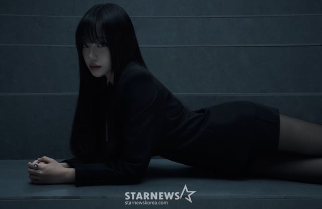 넷플릭스 오리지널 시리즈 '오징어게임' 시즌2의 배우 조유리가 라운드 인터뷰를 위해 포즈를 취하고 있다. /사진제공=넷플릭스 2025.01.09 /사진=이동훈 photoguy@