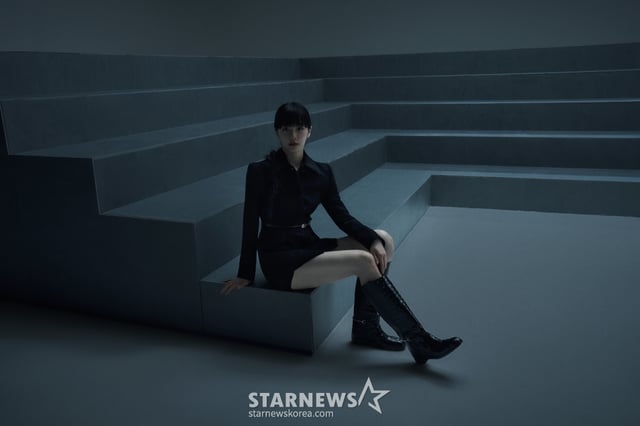 넷플릭스 오리지널 시리즈 '오징어게임' 시즌2의 배우 박규영이 라운드 인터뷰를 위해 포즈를 취하고 있다. /사진제공=넷플릭스 2025.01.06 /사진=이동훈 photoguy@