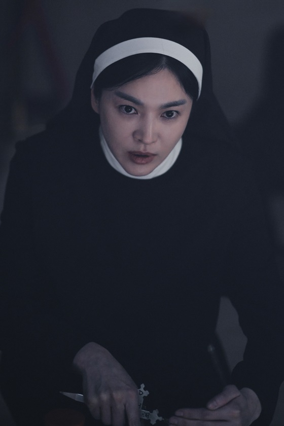 '검은 수녀들' 송혜교 스틸 /사진=NEW