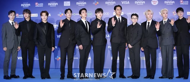 (오사카(일본)=뉴스1) 권현진 기자 = 세븐틴 버논(왼쪽부터)과 디에잇, 디노, 도겸, 조슈아, 에스쿱스, 민규, 우지, 승관, 호시, 원우가 일본 오사카 쿄세라 돔에서 열린 '2024 마마 어워즈'(MAMA AWARDS) 레드카펫 행사에 참석해 포즈를 취하고 있다. 2024.11.23/뉴스1 Copyright (C) 뉴스1. All rights reserved. 무단 전재 및 재배포, AI학습 이용 금지. /사진=(오사카(일본)=뉴스1) 권현진 기자