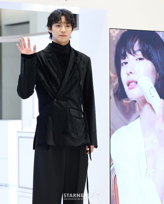 (서울=뉴스1) 권현진 기자 = 모델 채종석이 13일 서울 영등포구 현대백화점 더현대 서울에서 열린 뷰티 브랜드 달바(d'Alba)의 '시그니처 울쎄라 더블샷' 팝업 스토어 오픈 행사에 참석하고 있다. 2025.1.13/뉴스1 Copyright (C) 뉴스1. All rights reserved. 무단 전재 및 재배포, AI학습 이용 금지. /사진=(서울=뉴스1) 권현진 기자