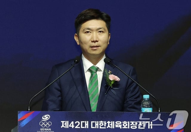 14일 오후 서울 송파구 올림픽공원 올림픽홀에서 열린 제42대 대한체육회장선거에 앞서 유승민 후보가 정견발표를 하고 있다. /사진=뉴스1