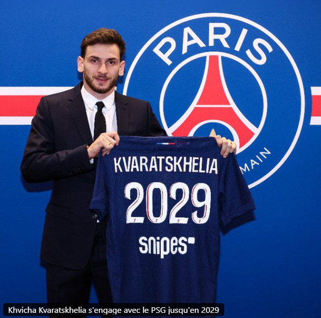 흐비차 크바라츠헬리아. /사진=PSG 공식 SNS